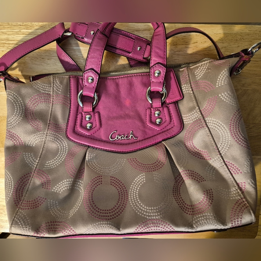 Coach Ashley Op Art Pink and Tan Satchel - Picture 2 of 12